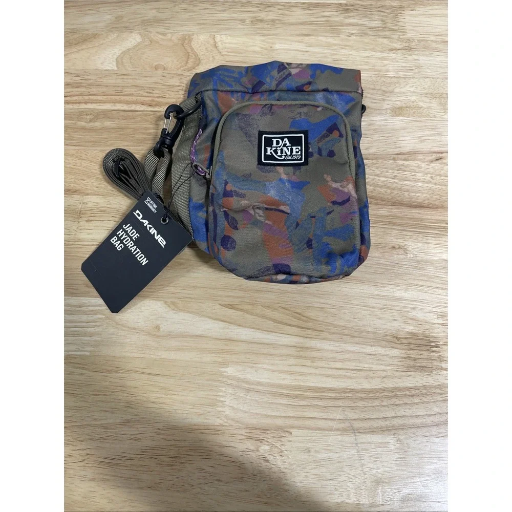 Dakine Jade Hydration Bag Haiku Camo Water Bottle Purse Hiking